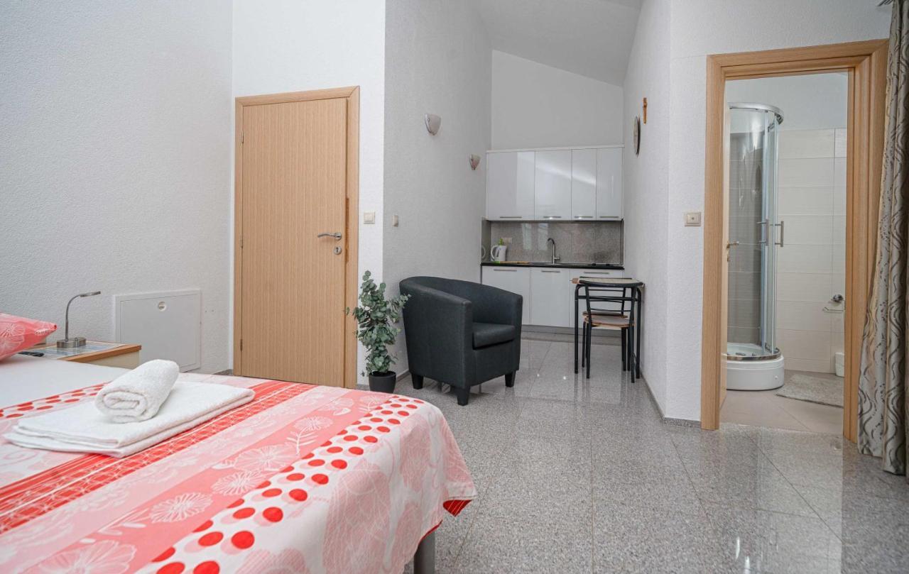 Apartments Miskovic Vodice Exterior foto