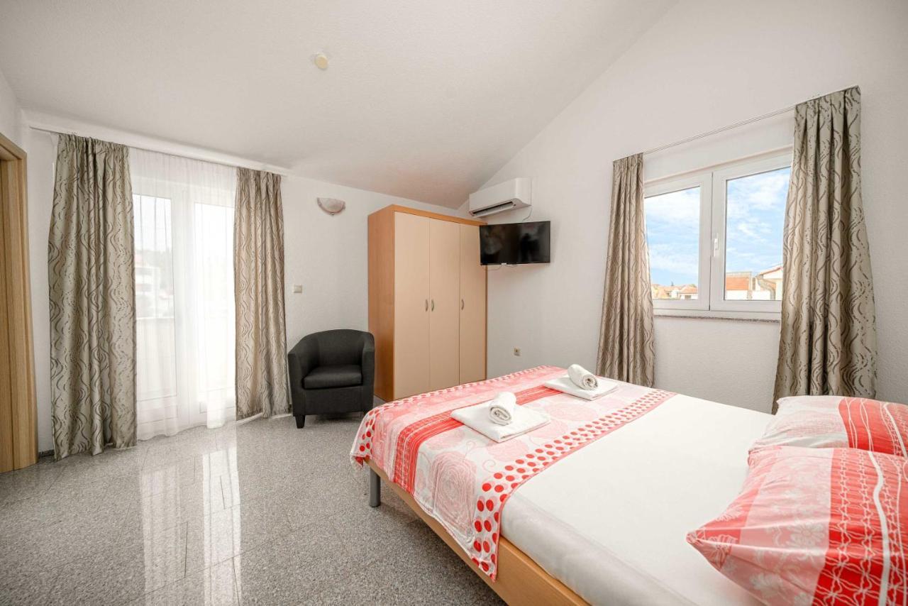 Apartments Miskovic Vodice Exterior foto